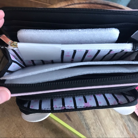 Betsey Johnson Bear 🐻 Wallet in Gift Box - Picture 6 of 8